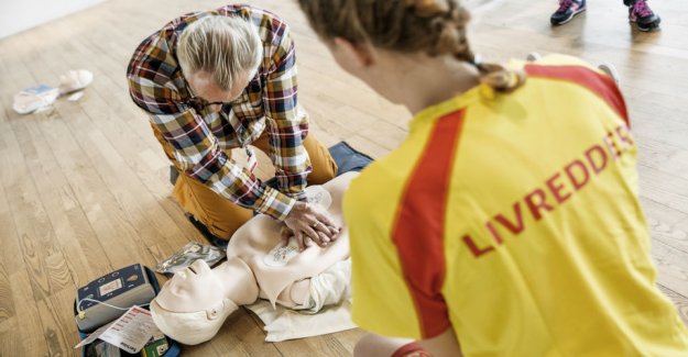 The Danish medicines agency draws over 300 aeds back