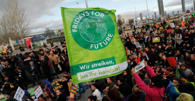 Anger and disappointment before closing time at UN climate talks