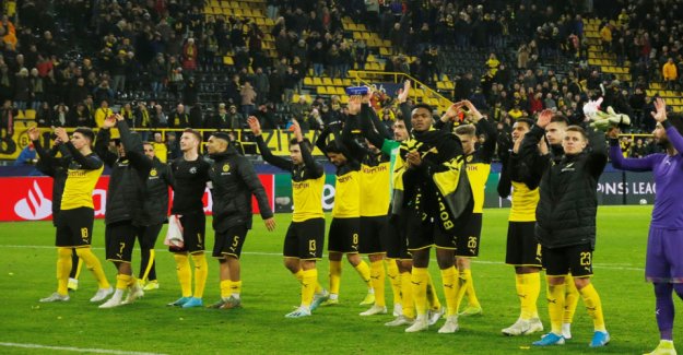 Dortmund follows Barcelona in the CL first knockout round