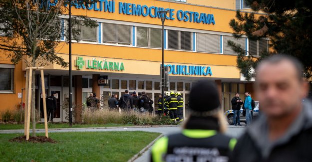 Six people are killed in shooting at Czech hospital