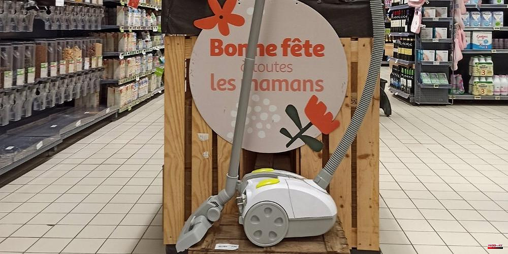 Mother's Day: Vacuum cleaners for sale at Auchan & Carrefour. This operation has been deemed "sexist".
