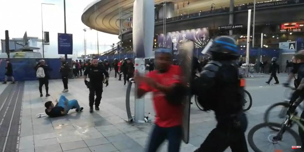 Chaos at Stade de France
