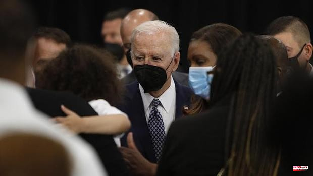 Biden condemns those who spread the racist ideology behind the Buffalo massacre