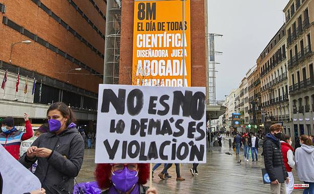They investigate a gang rape of a young woman leaving a nightclub in Granada