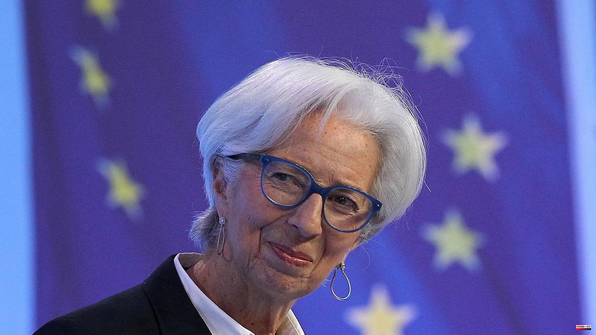 Lagarde points to July as the time to start raising rates