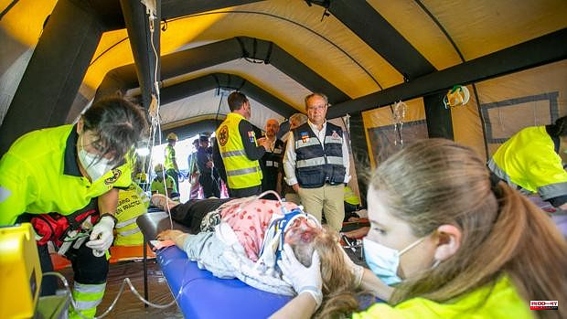 Five possible scenarios and more than 200 people, in the disaster drill at the Cuenca Cathedral