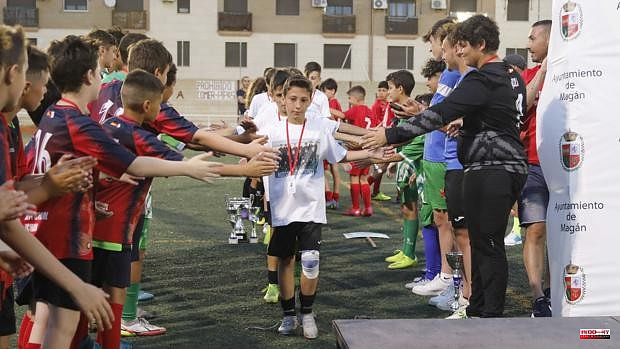 Magán closes its youth and children's soccer tournaments with more than 275 kids
