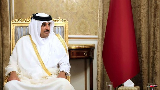 The emir of Qatar lands in Spain in the middle of the gas crisis with Algeria