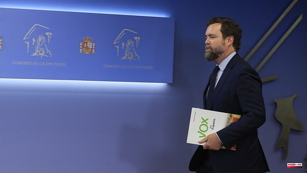 Vox and Cs attack the "mess" of the PP with the "plurinational" State and claim the Spanish nation