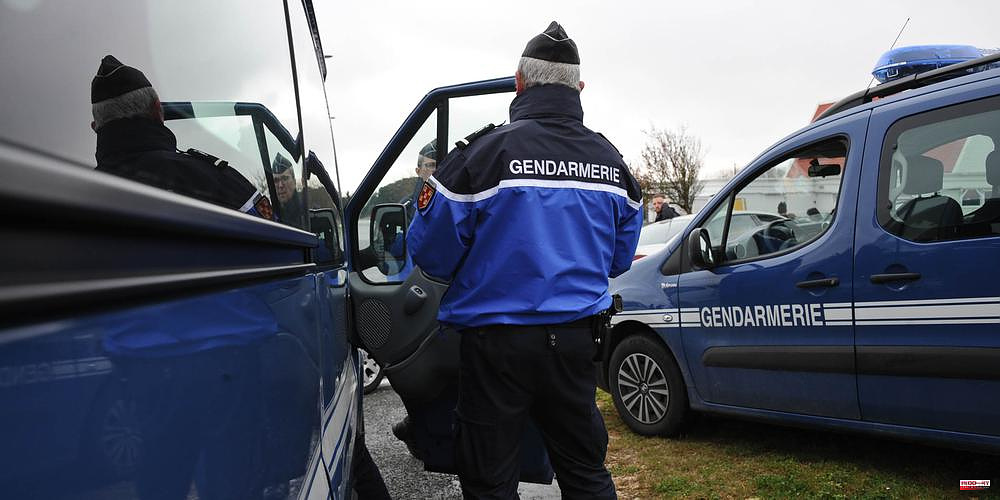 A robber was fatally wounded by the firing of a gendarme
