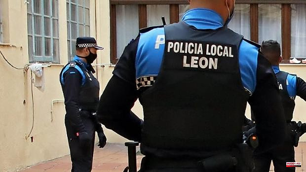 Evicted when they tried to 'squat' an uninhabited house in León
