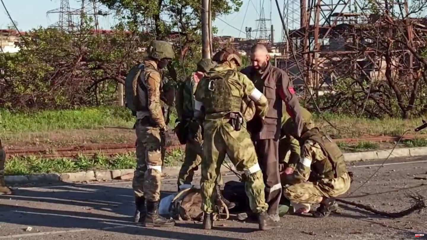 Last Ukrainian soldiers in Azovstal ordered to stop fighting