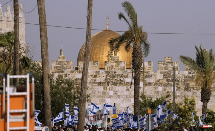 In Jerusalem, Israeli nationalists shout racist slogans