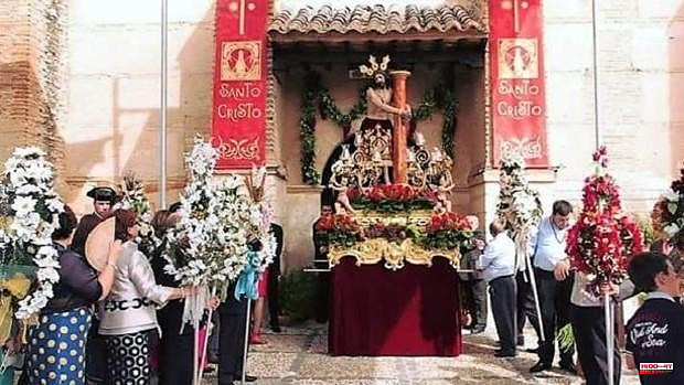 The procession of the Cristo de la Columna and the raffle of offerings in Bolaños, of Regional Tourist Interest
