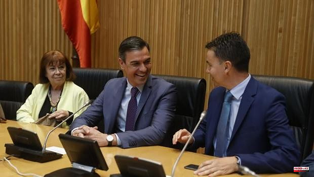 Sánchez makes a triumphant balance of his four years in power without citing Podemos