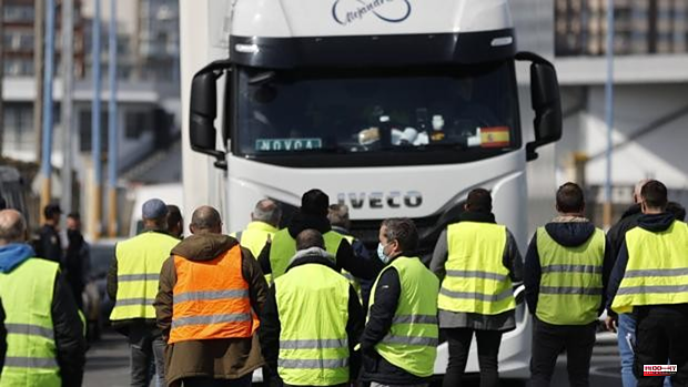 Carriers decide not to reactivate the strike and give the Government time to negotiate