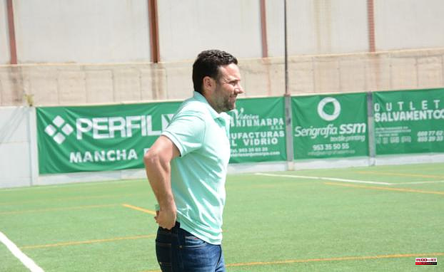 Atletico Mancha Real continues to have Pedro Bolanos as their coach
