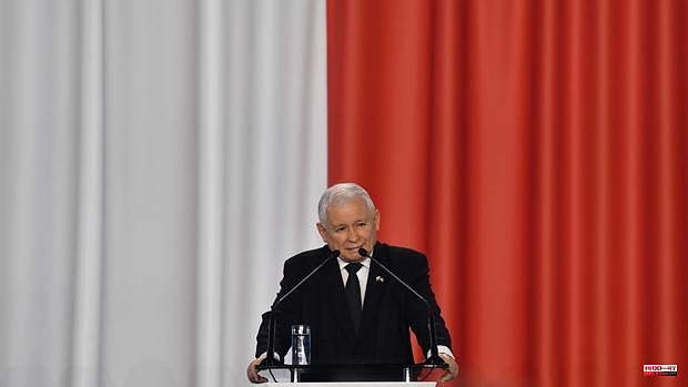 Poland's 'shadow leader' Jarosław Kaczyński leaves Polish government for health reasons