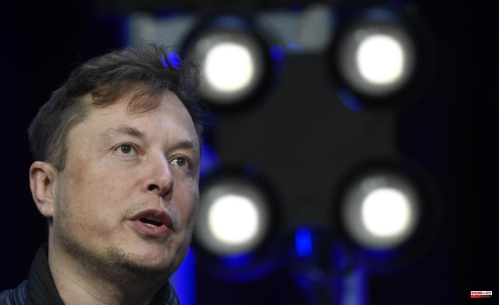 Musk threatens to leave Twitter deal