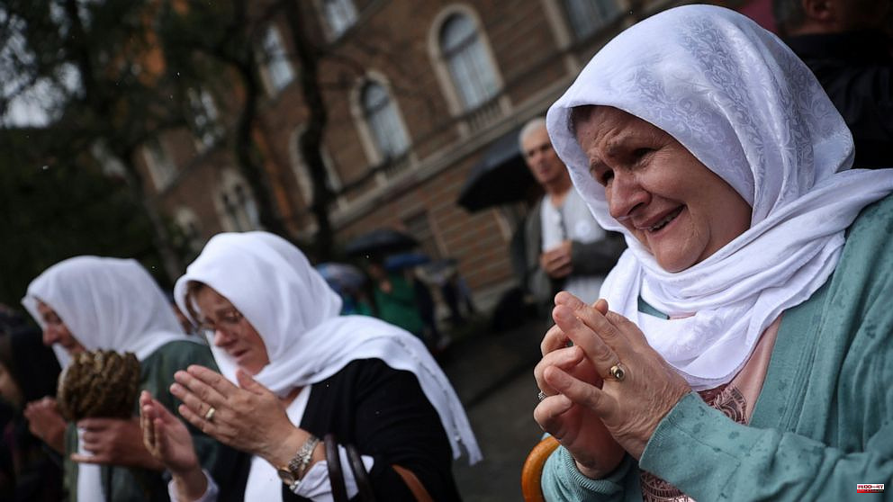In Bosnia, thousands march to remember the Srebrenica massacre
