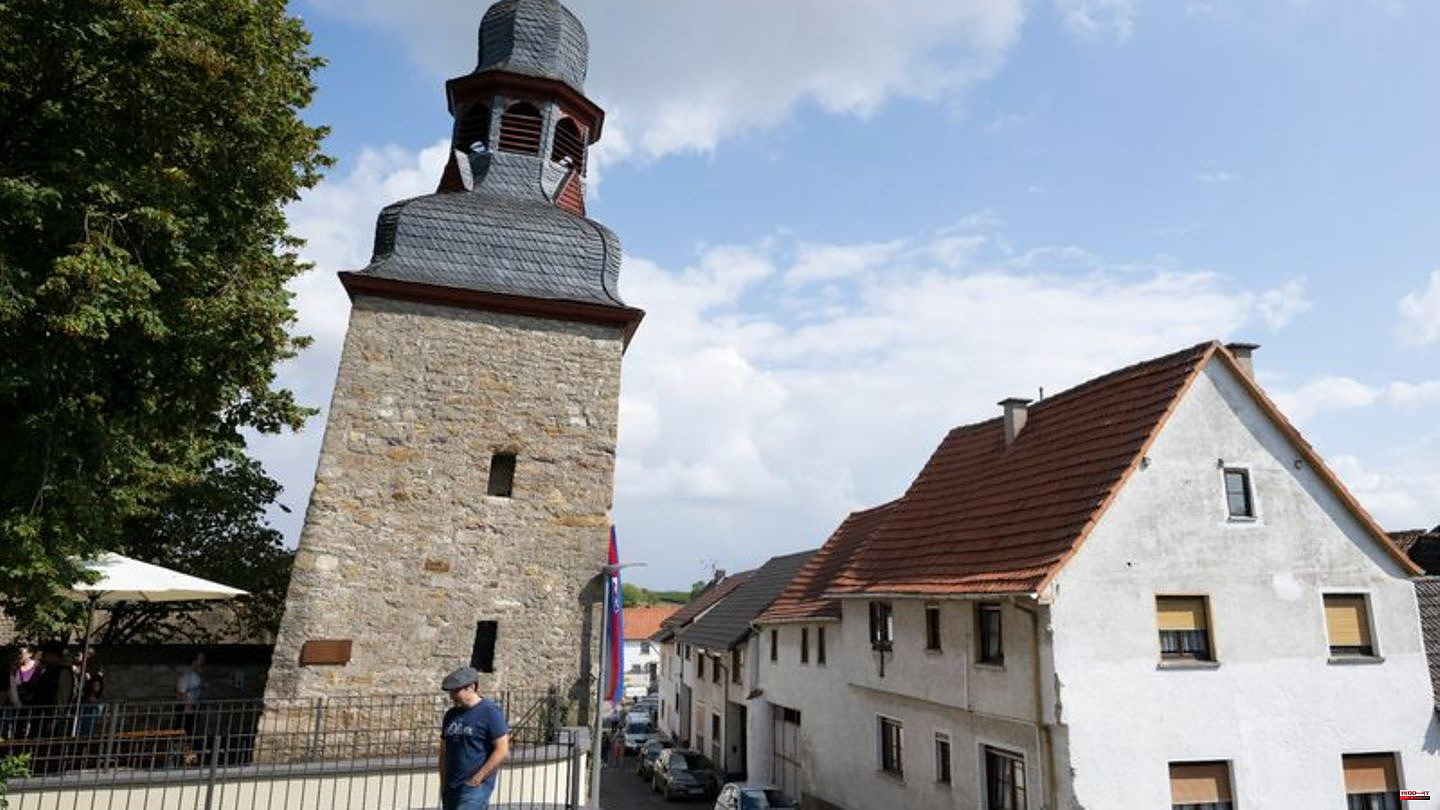 Record Institute: The world's leaning tower is in Gau-Weinheim