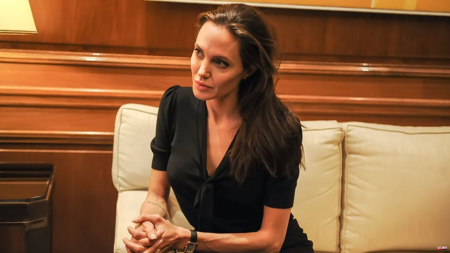 Angelina Jolie: actress supports protests in Iran