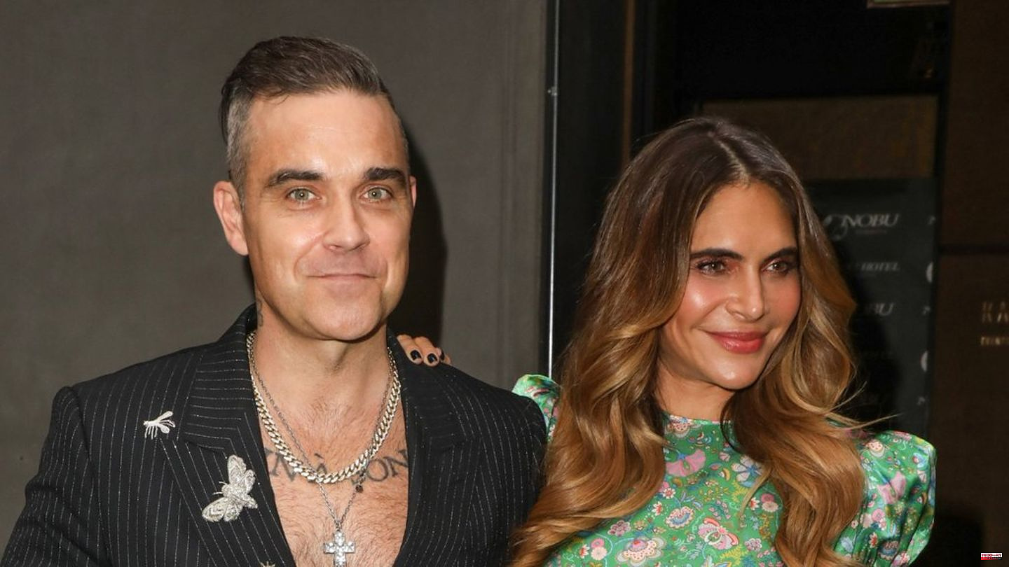 Robbie Williams: Ayda Field shares nude photo of the entertainer