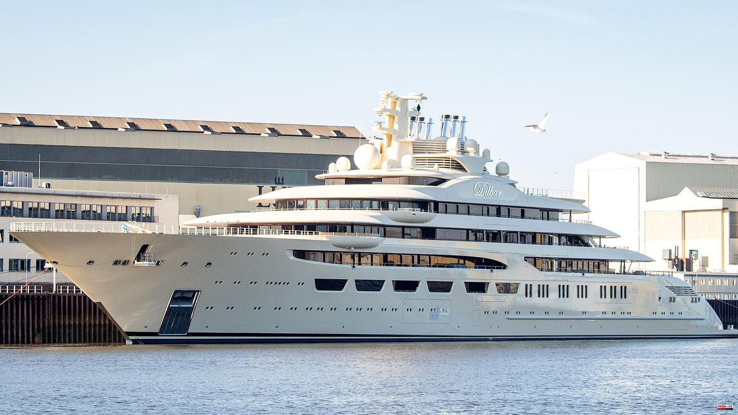 Money laundering and tax evasion: investigators on board the luxury yacht "Dilbar": search of a Russian billionaire