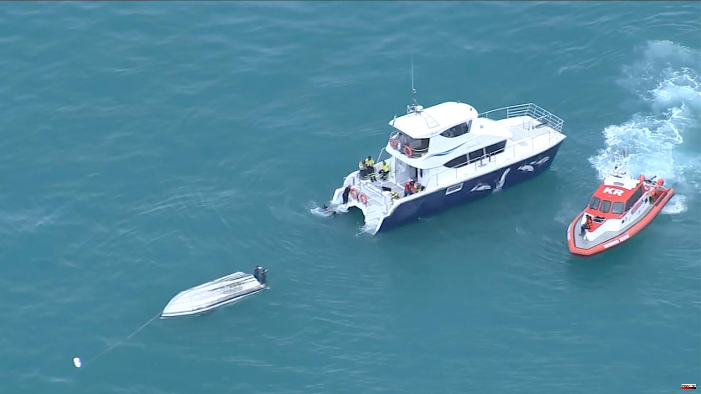 Tragedy: Five dead in accident off the coast of New Zealand - boat may collide with whale