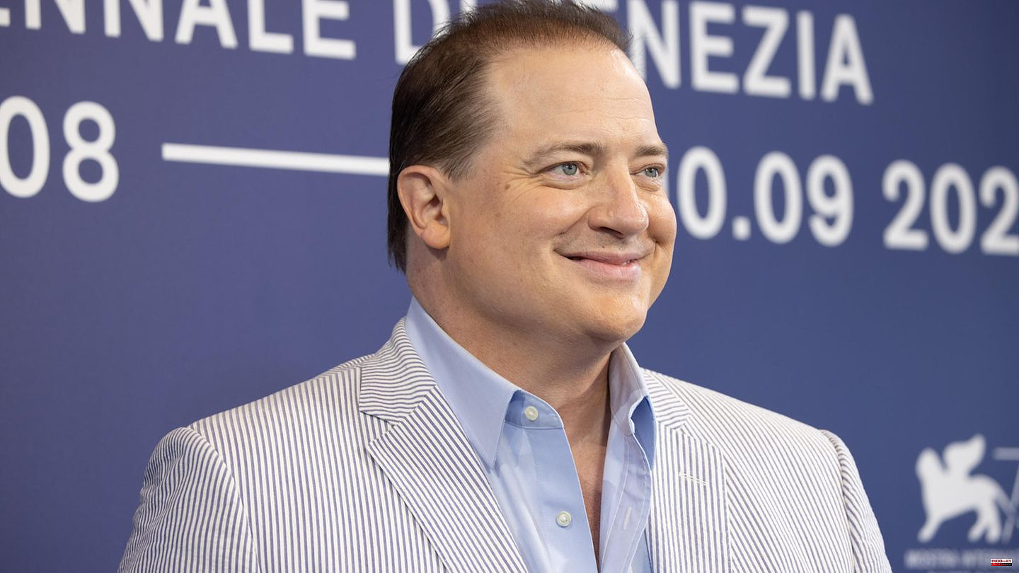 "The Whale": Standing ovations: Hollywood veteran Brendan Fraser fights back tears in Venice