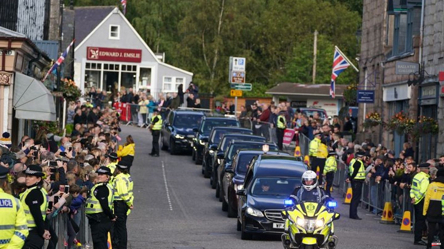 British royal family: Scots bid farewell to the Queen