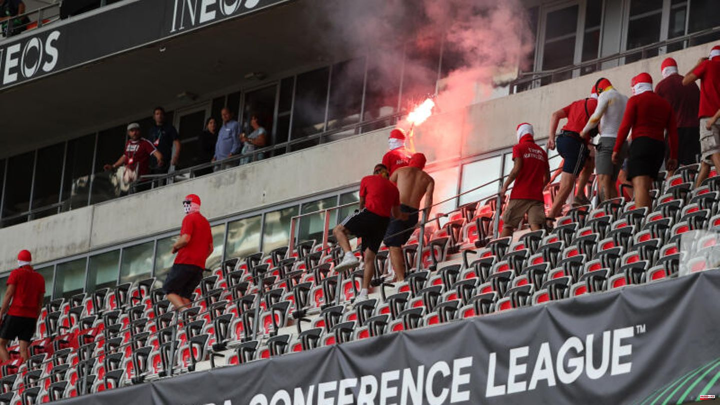 1. FC Cologne vs. OGC Nice: Hooligans riot in Nice: chronicle of a football scandal