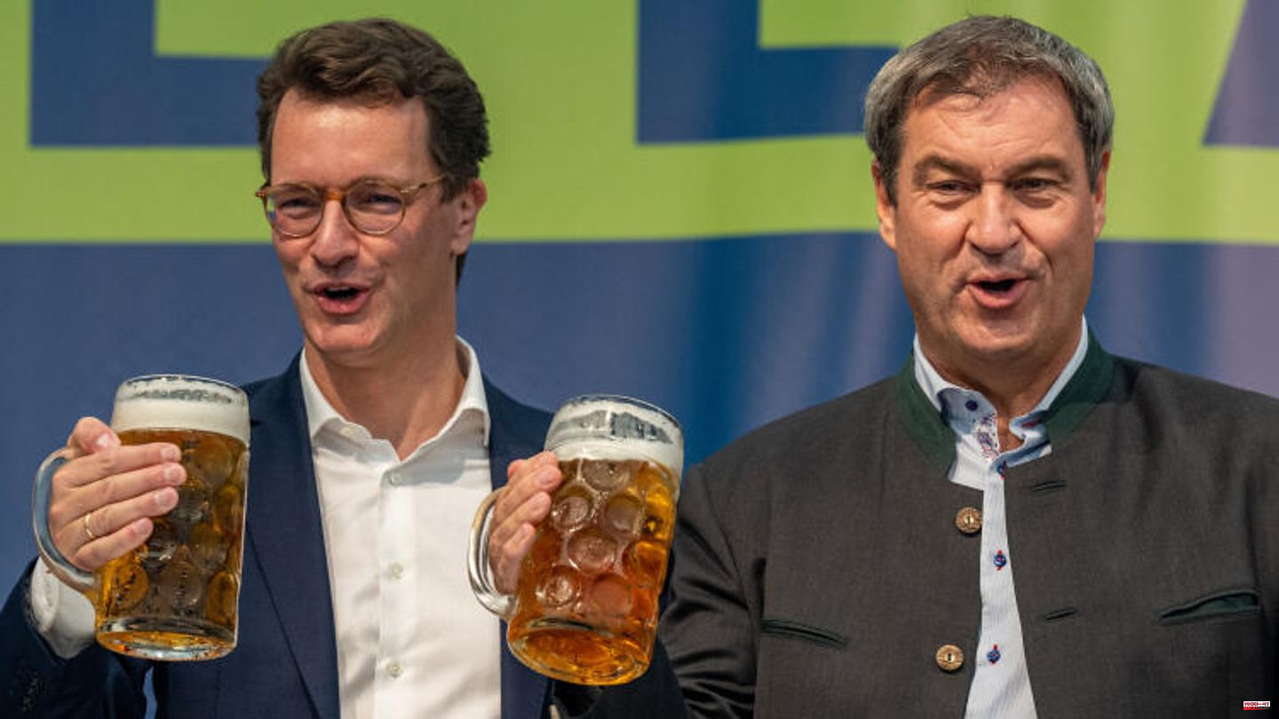 Gillamoos folk festival: Söder and Kühnert argue about nuclear power at a morning pint - Winnetou debate also gets a stage
