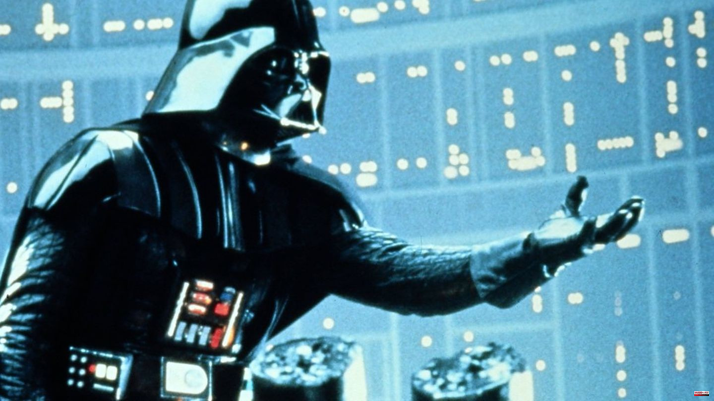James Earl Jones: "Star Wars" villain Darth Vader retires