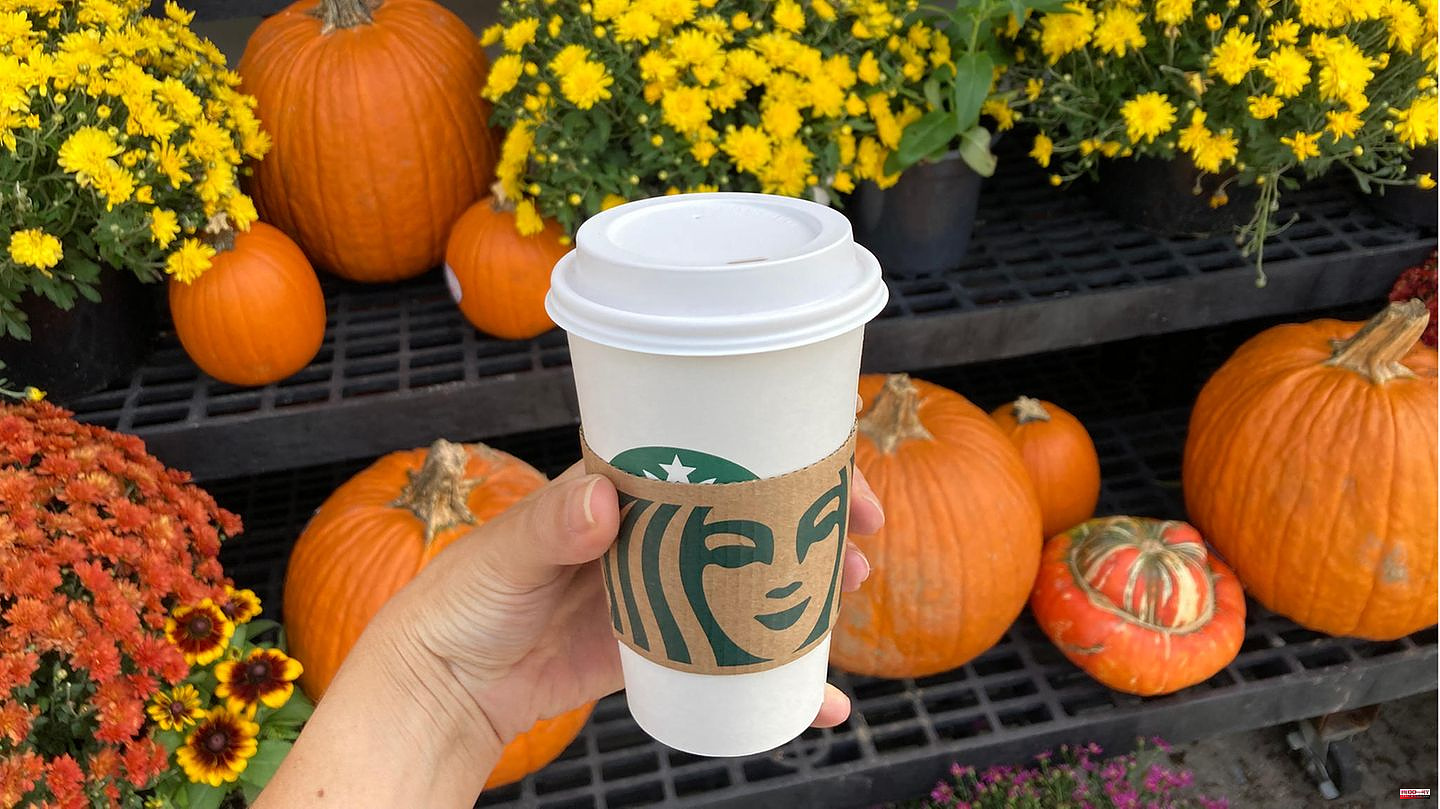 Starbucks Sales Record: The Pumpkin Spice Latte: Why Americans Love the Fall Drink So Much