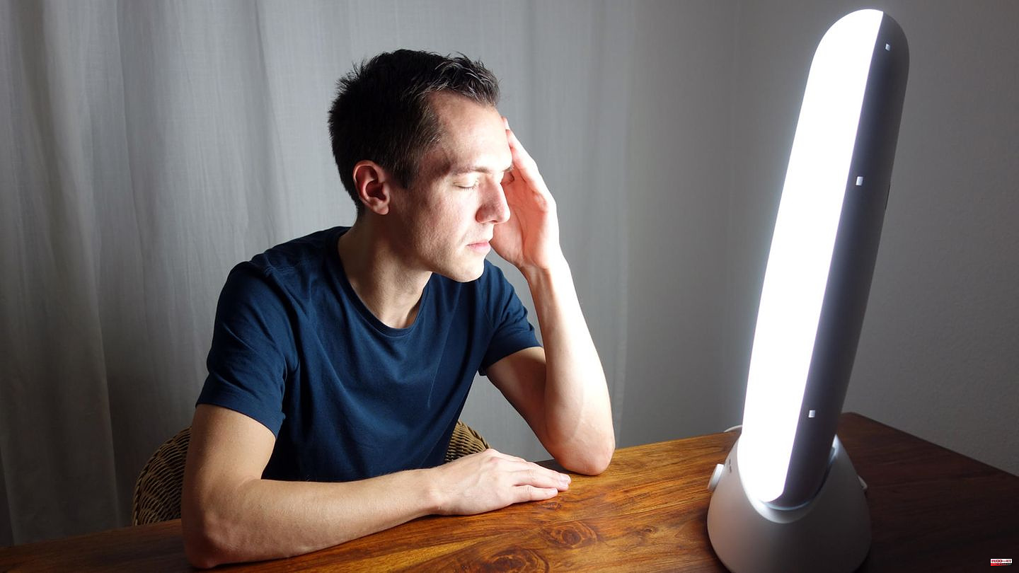 Light therapy: How a daylight lamp is supposed to counteract mood swings