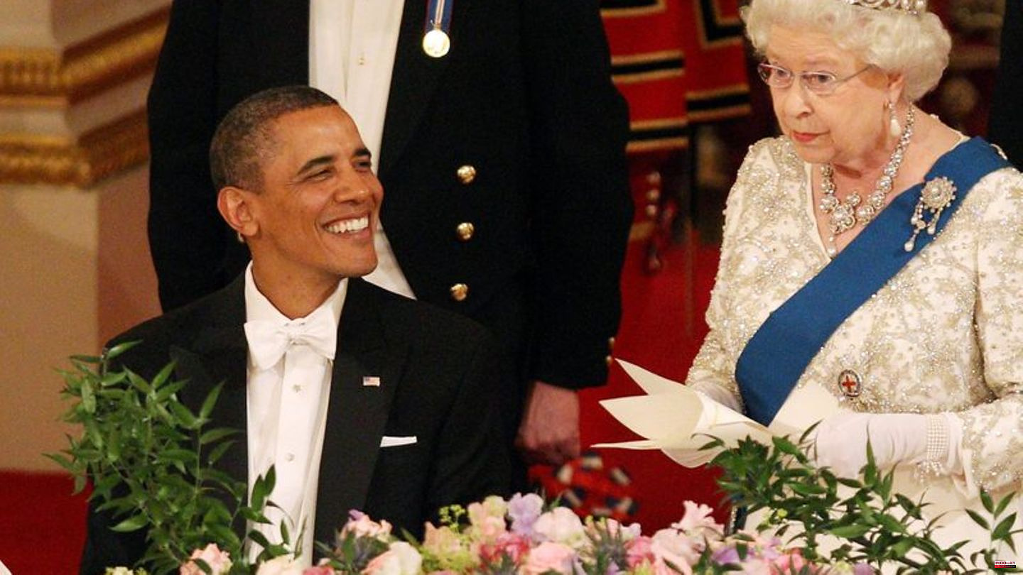 Visits as US President: Obama: Queen let daughters drive around in a gilded carriage