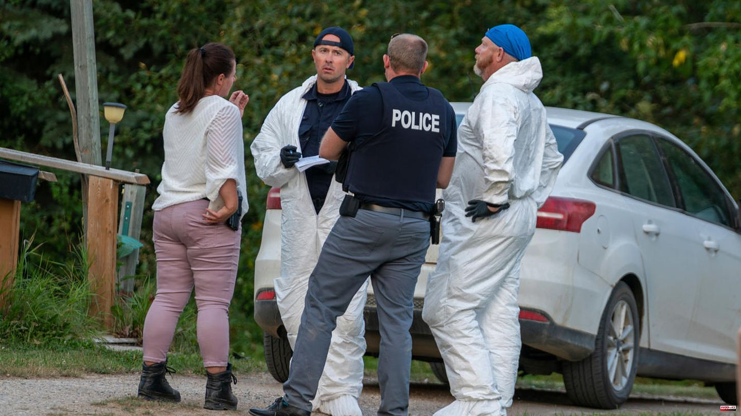 Saskatchewan province: At least 10 dead in knife attacks in Canada — police are chasing two suspects