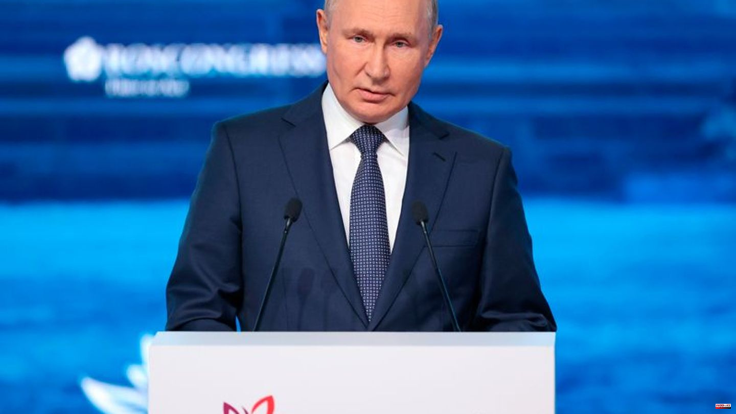 Russian President: Putin scolds sanctions and defends war