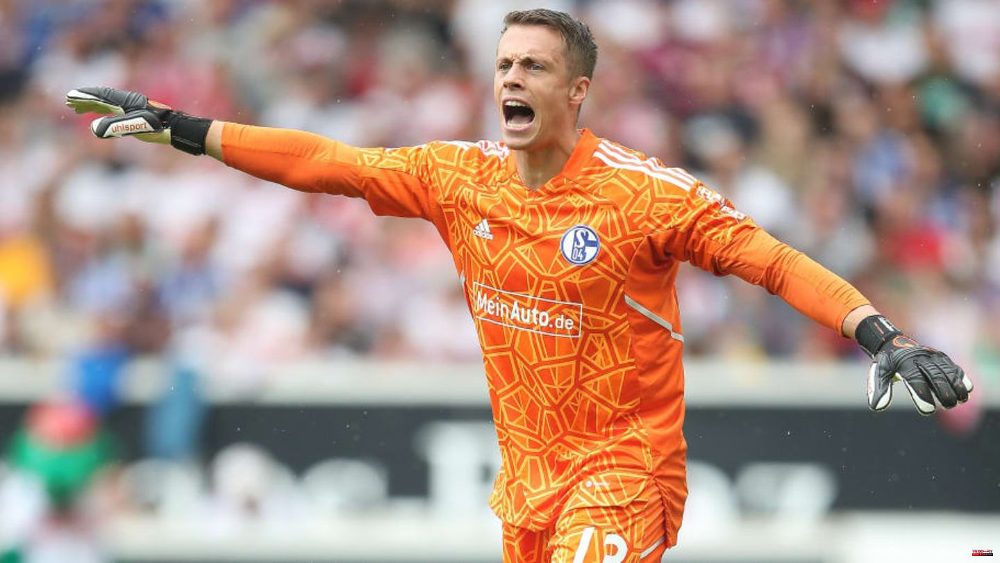Schalke goalkeeper Alexander Schwolow dreams of derby victory