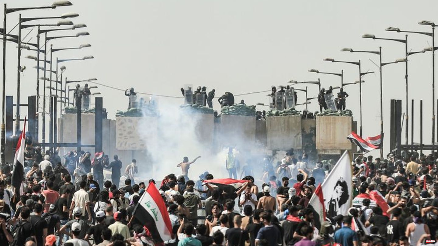 Protest: Thousands at demonstration in Iraq