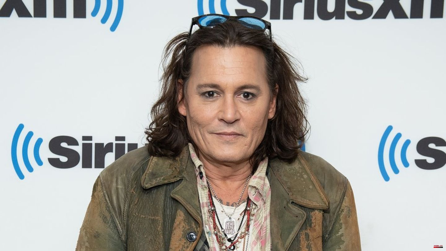 Johnny Depp: Without a beard, he looks completely different