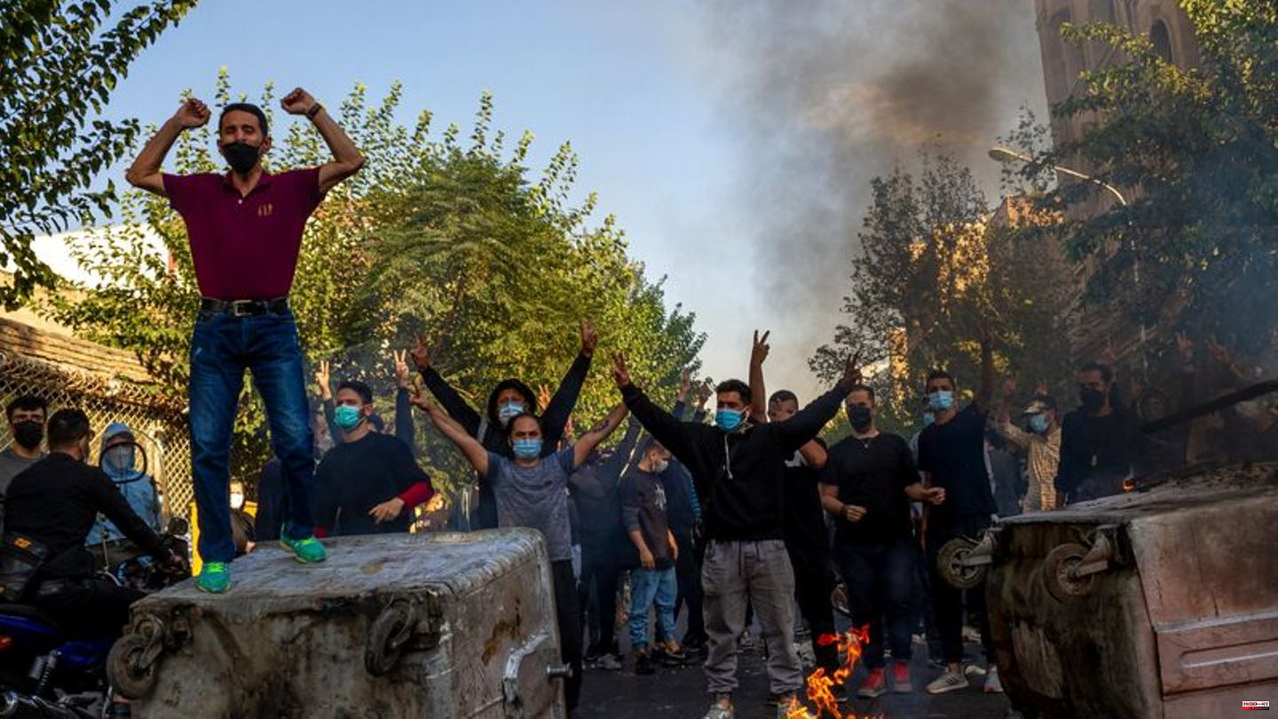 Demonstrations: Despite threats from the Revolutionary Guards, protests continue in Iran
