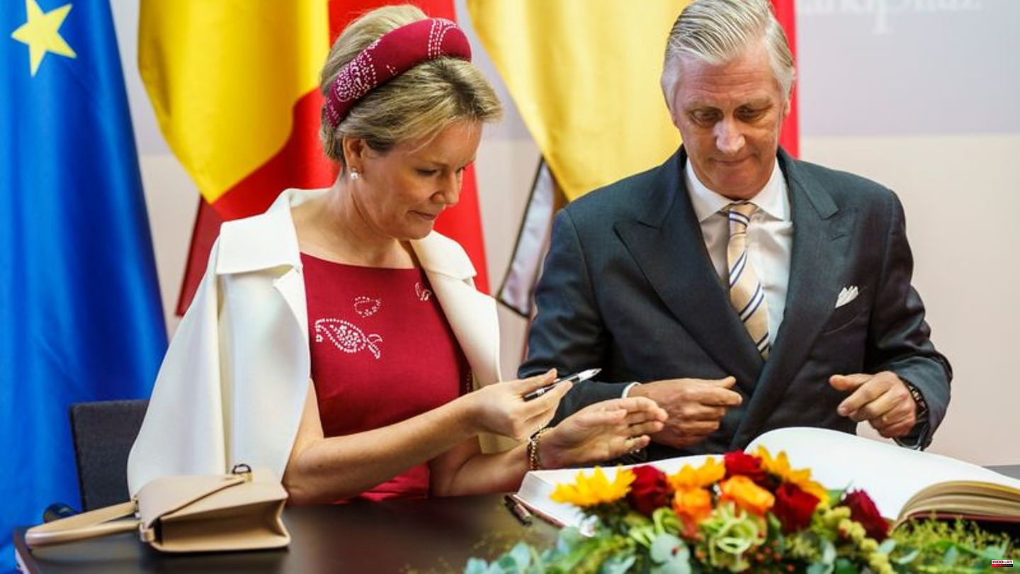 Aristocracy: Belgian royal couple continue their visit with a trip across the Rhine