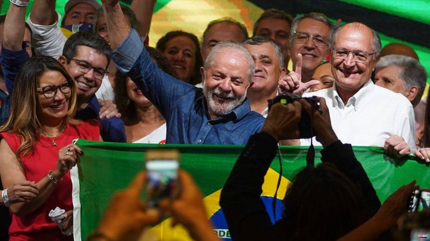 Latin America: Lula's comeback: ex-president wins election in Brazil