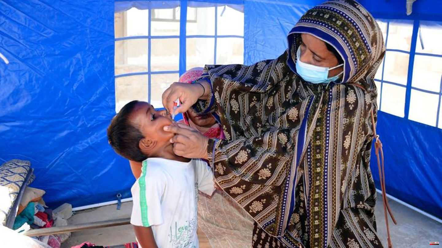 Diseases: Gates Foundation: Polio could be eradicated by 2026
