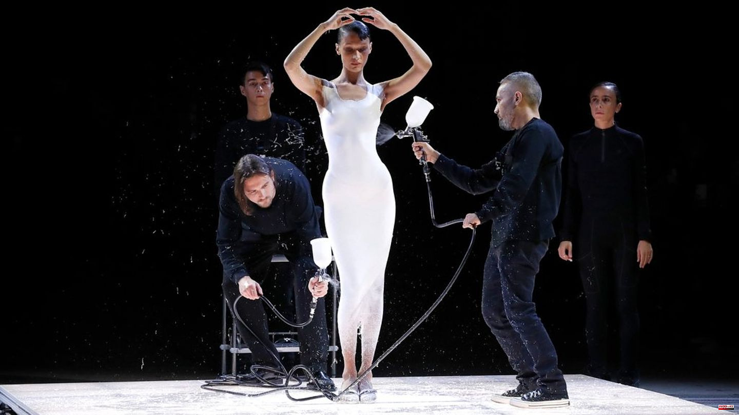 Paris Fashion Week: Bella Hadid unveils spray can dress