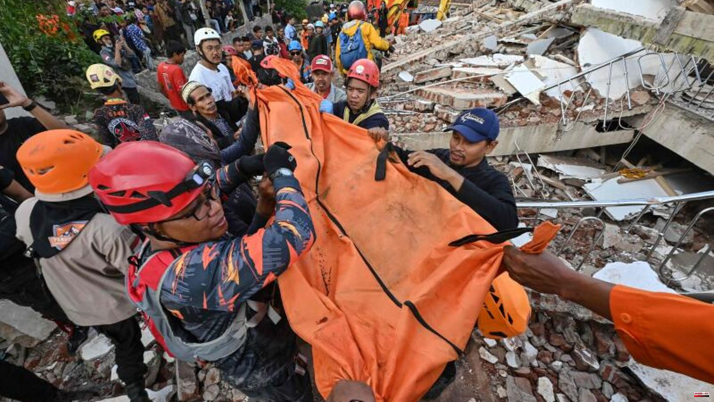 At least 252 dead: severe earthquakes in Indonesia and the South Seas - search for missing people is in full swing