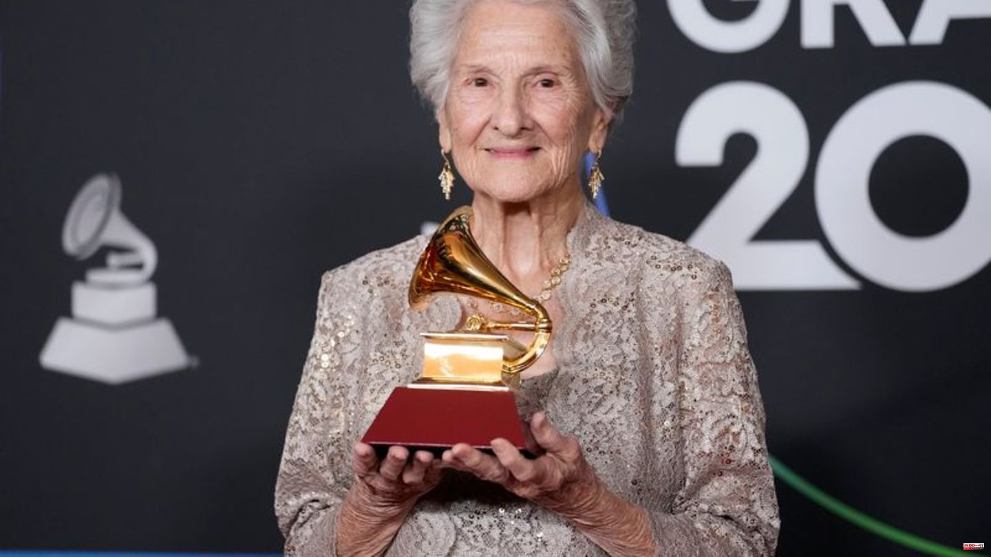 Music award: 95-year-old "best new artist" at Latin Grammys