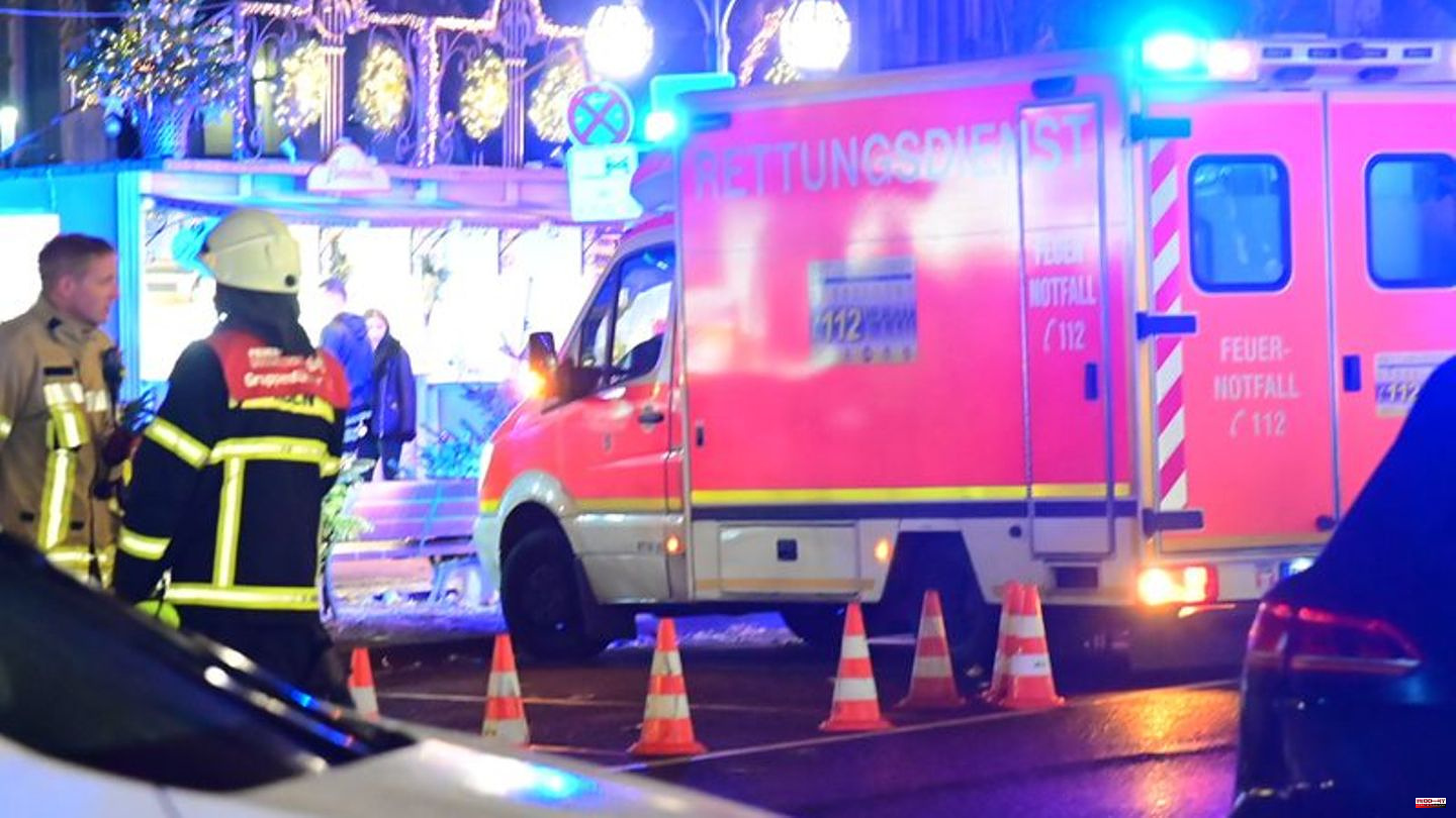 Traffic: Accident on Düsseldorf shopping street: Two seriously injured